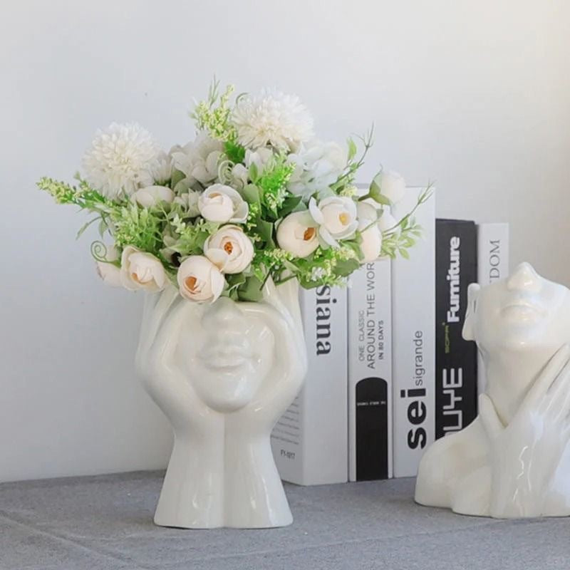e5d54318a3aa40f7b95bbfd16f947299